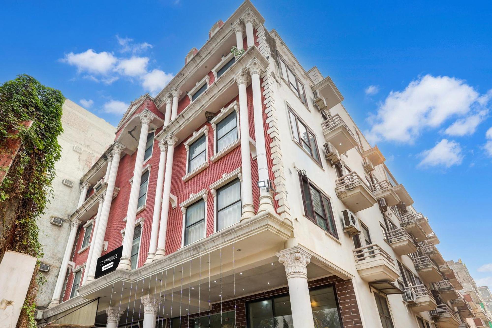 Super Townhouse Sector 38 Gurgaon Near Medanta Hotel Екстериор снимка