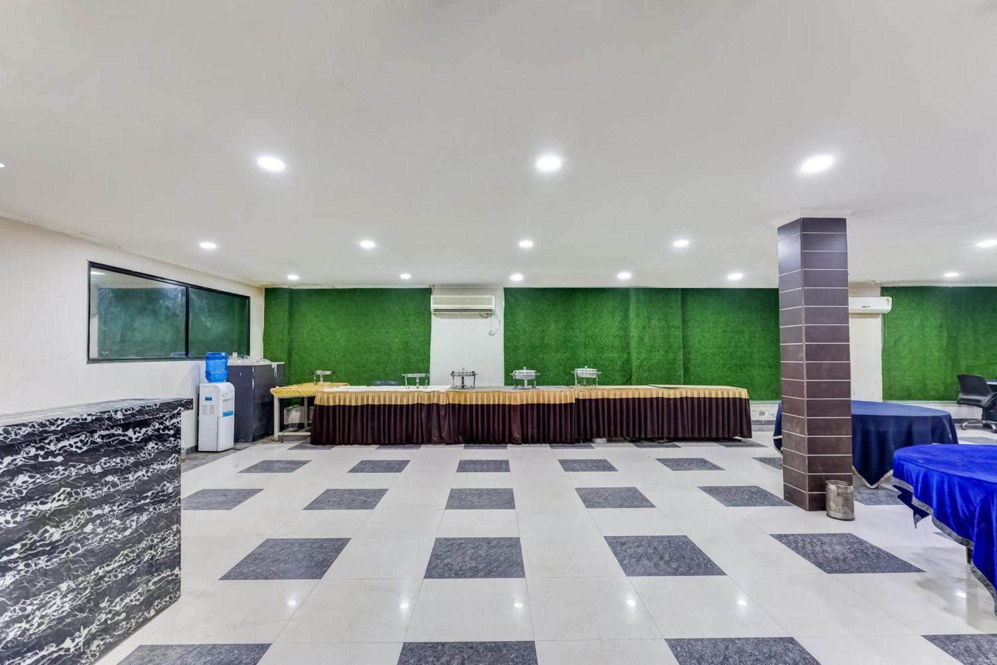 Super Townhouse Sector 38 Gurgaon Near Medanta Hotel Екстериор снимка