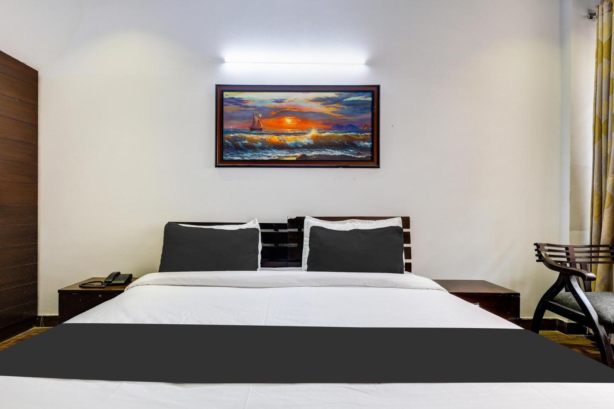 Super Townhouse Sector 38 Gurgaon Near Medanta Hotel Екстериор снимка