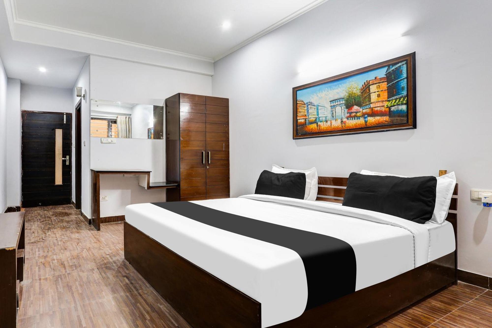 Super Townhouse Sector 38 Gurgaon Near Medanta Hotel Екстериор снимка